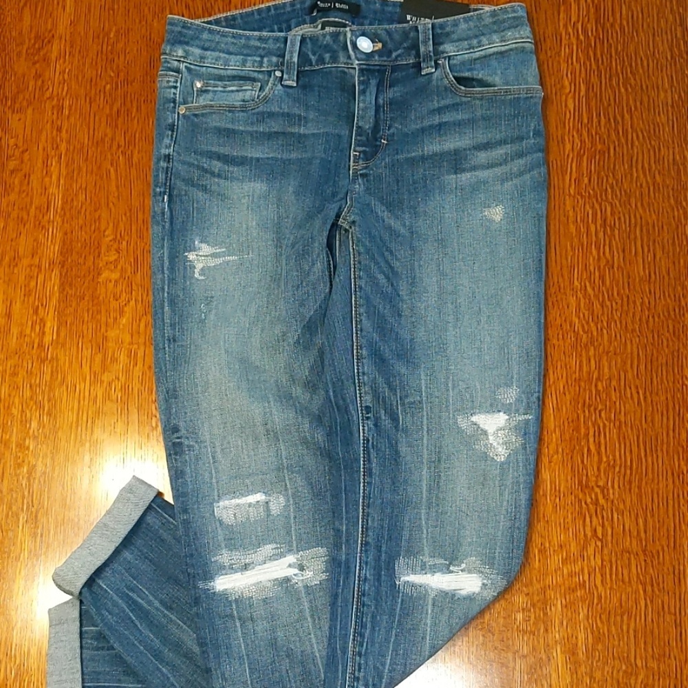 White House Black Market, Saint Honore Skinny